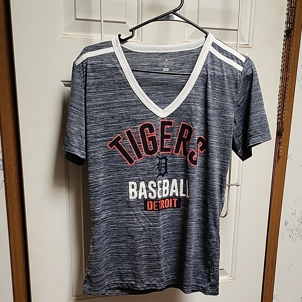 Detroit Tigers V-Neck Baseball Tee